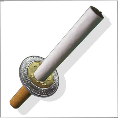 Moneda Atravesada por un Cigarrillo $10 Pesos Uruguayos