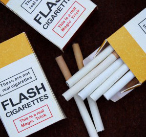 Cigarrillo Flash por Alberico Magic